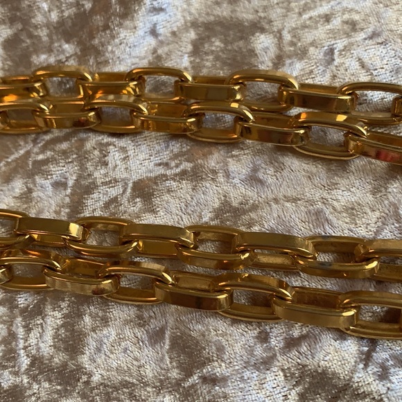 Gorgeous Gold chain link long chain - Picture 9 of 9